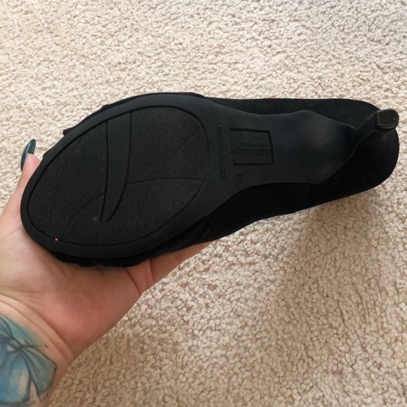 Black Peep Toe Heels - Picture 3 of 3